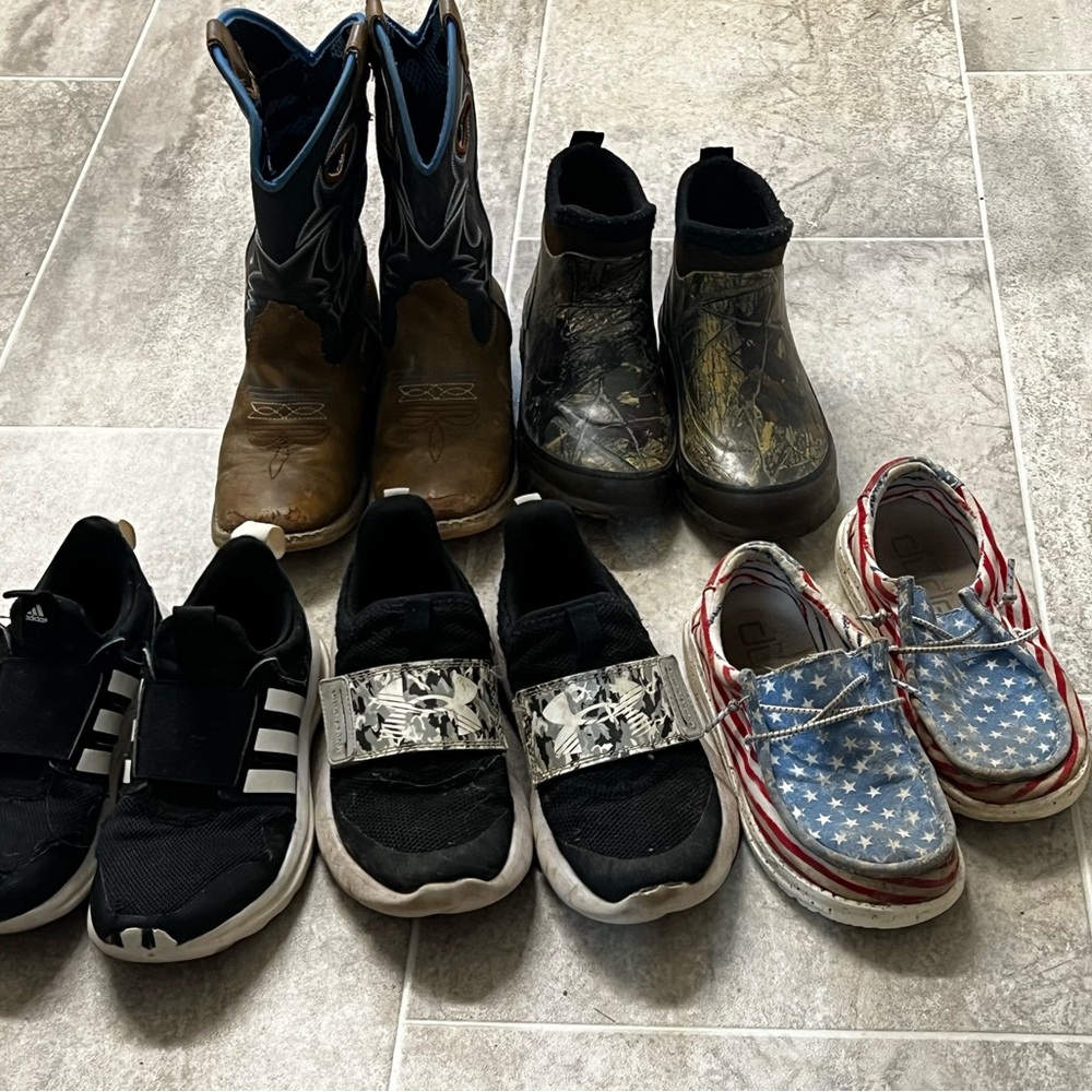 Adidas Kids Black and White Sneakers